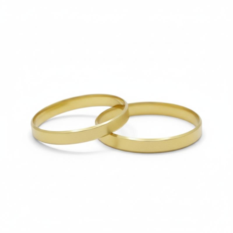 Aliança reta semi anatômica em ouro 18k (unidade)