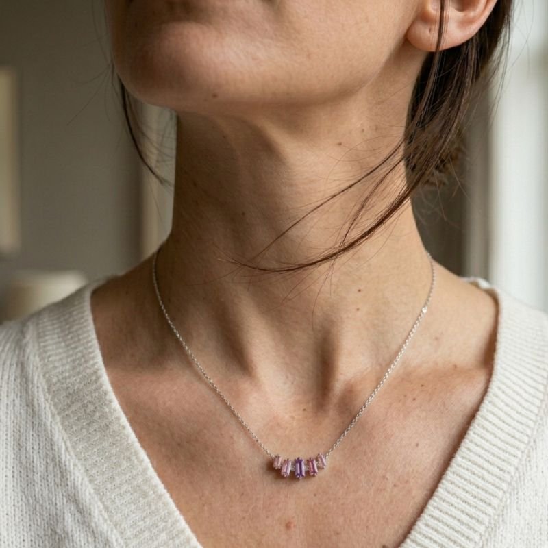 Gargantilha Prata com 5 Zircônias Rosa e Roxa